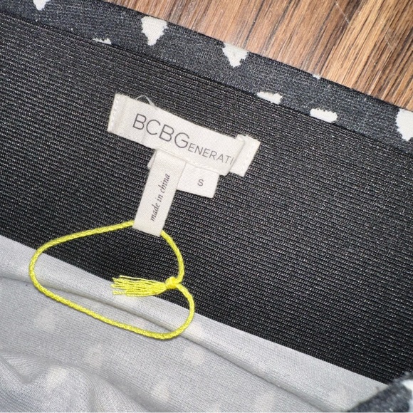 BCBG Abstract Dot Skirt - Picture 4 of 4